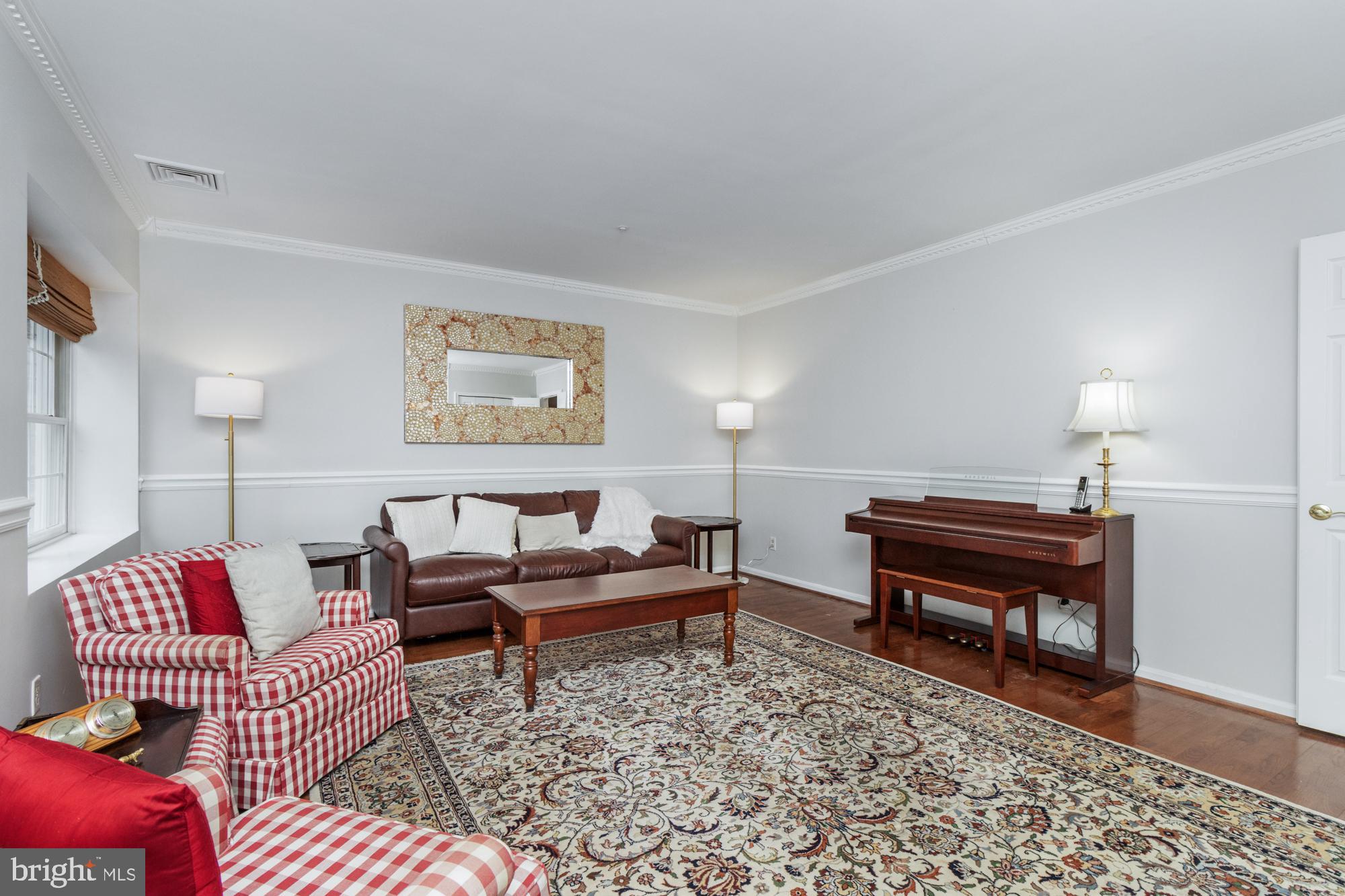 BELMONT FOREST - Residential