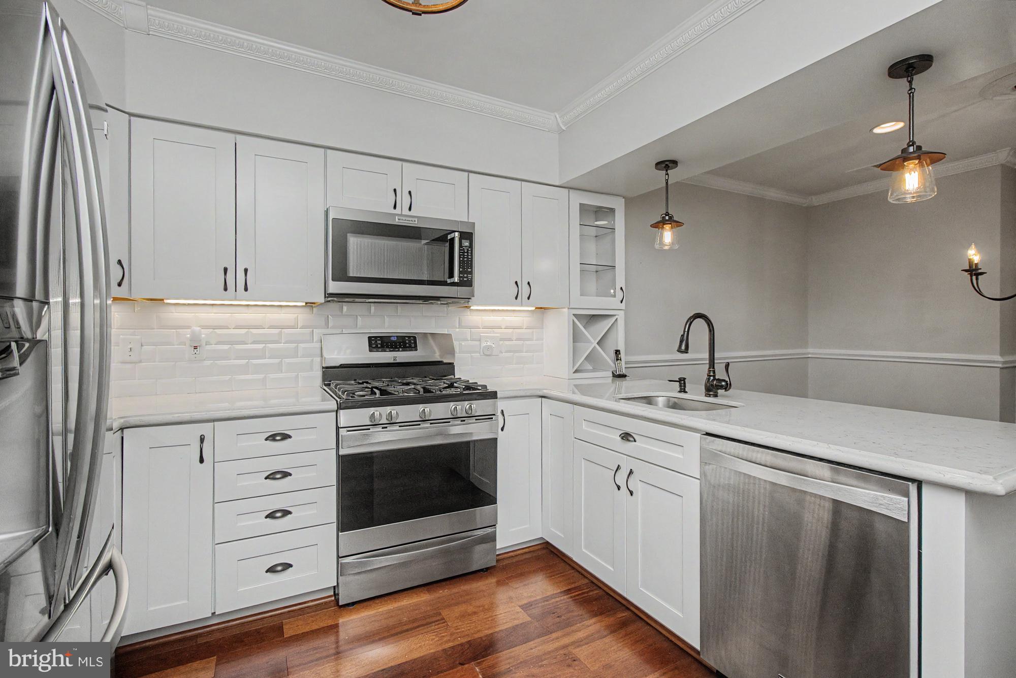 BELMONT FOREST - Residential