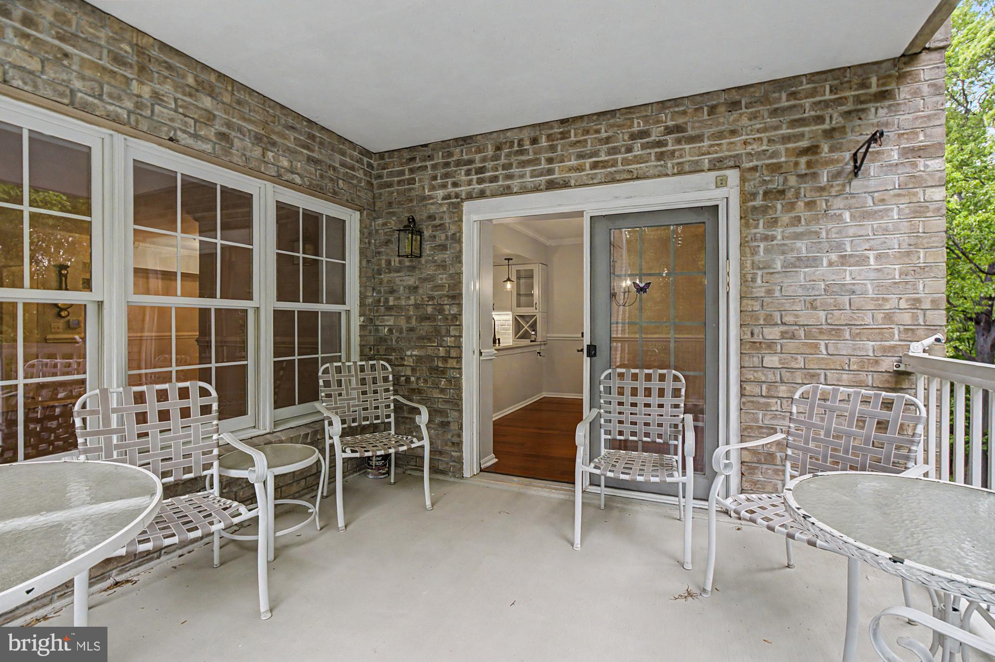 BELMONT FOREST - Residential