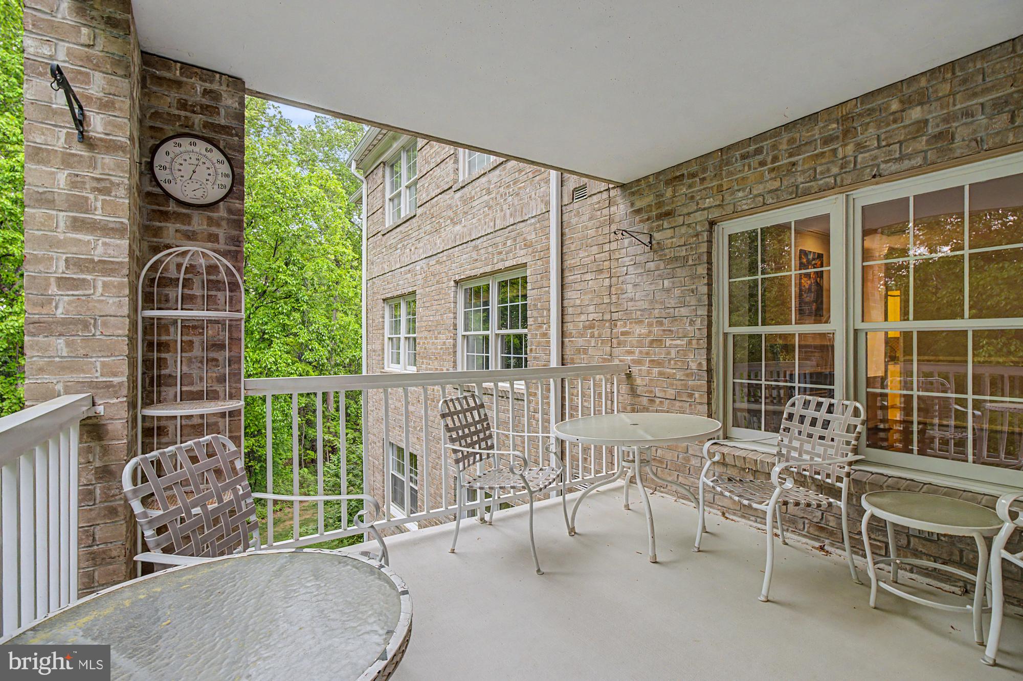 BELMONT FOREST - Residential