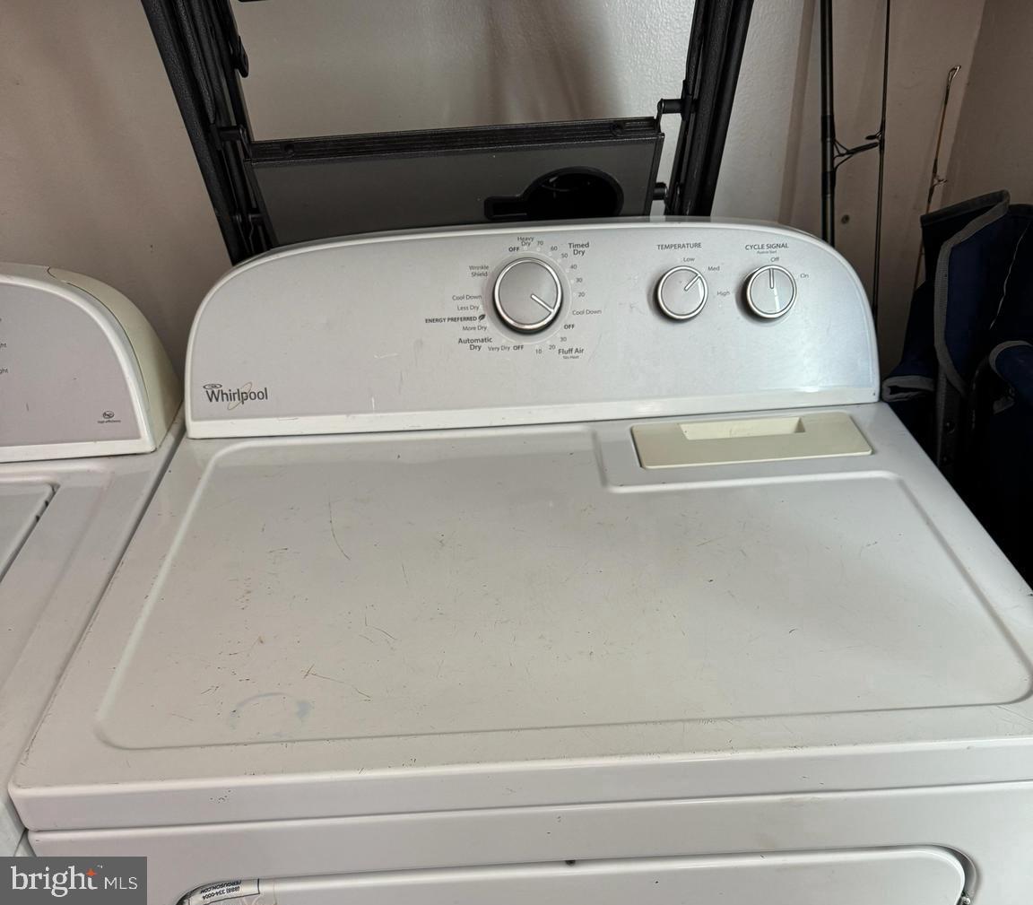 LAKERIDGE - Residential