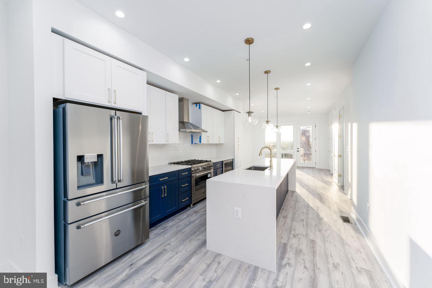 4202 3RD STREET NW - Photo 4