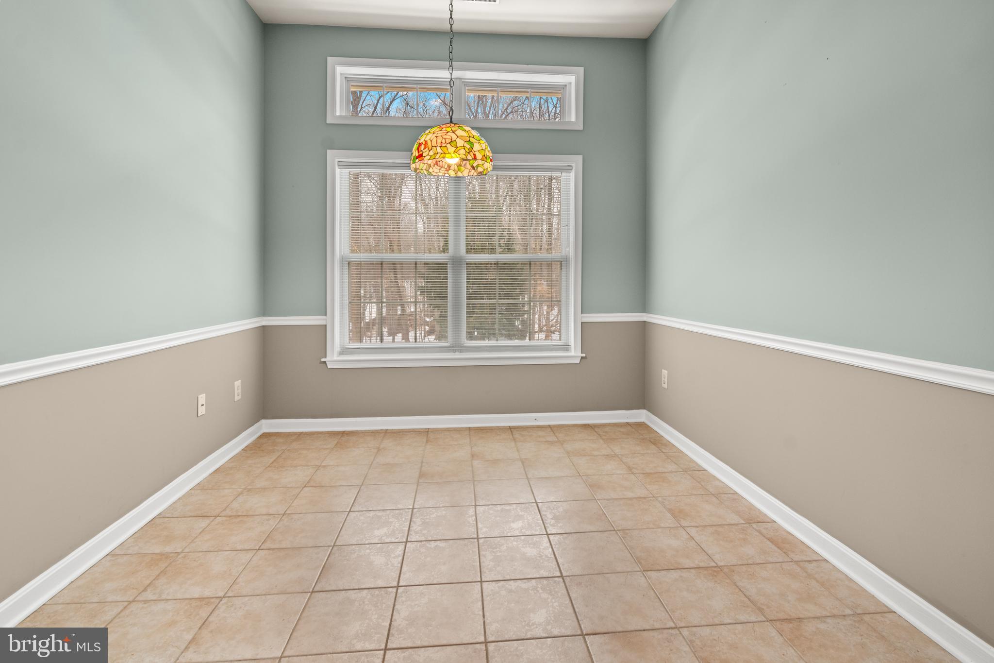 LAUREL WOODS - Residential