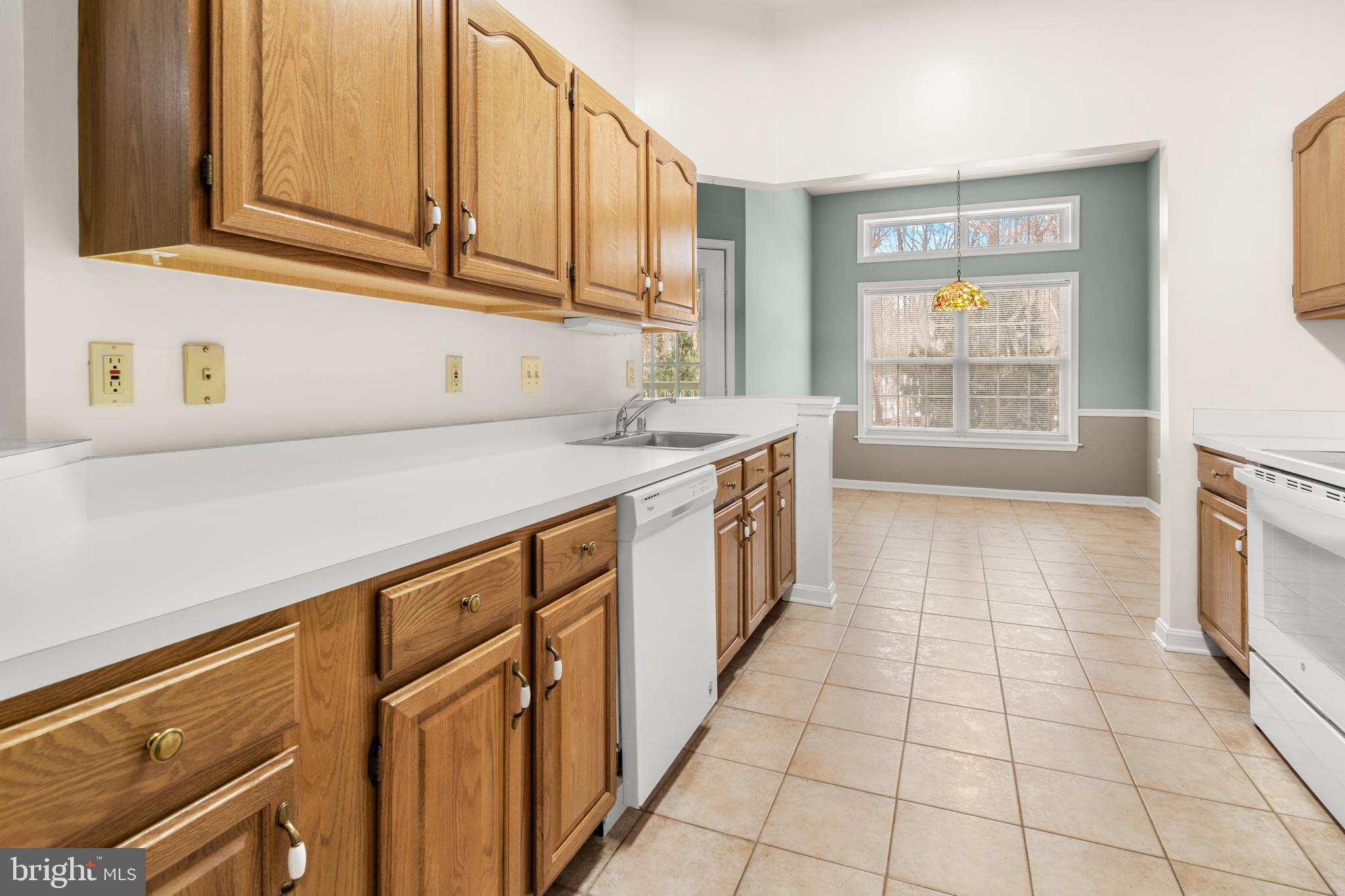 LAUREL WOODS - Residential