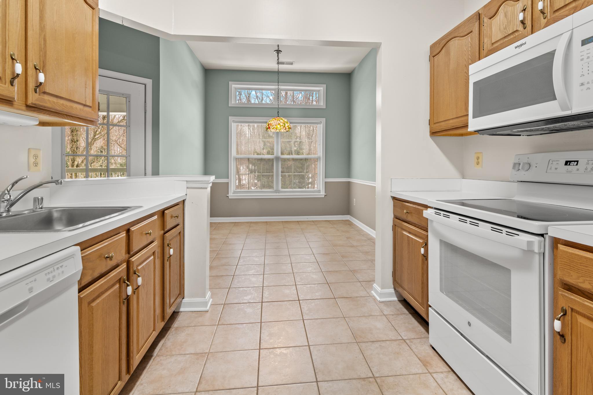 LAUREL WOODS - Residential