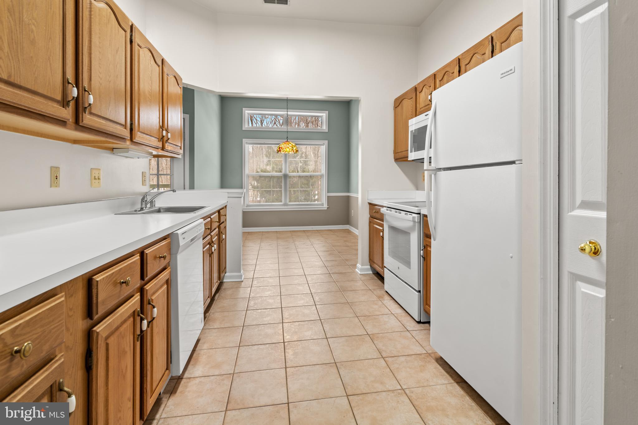 LAUREL WOODS - Residential