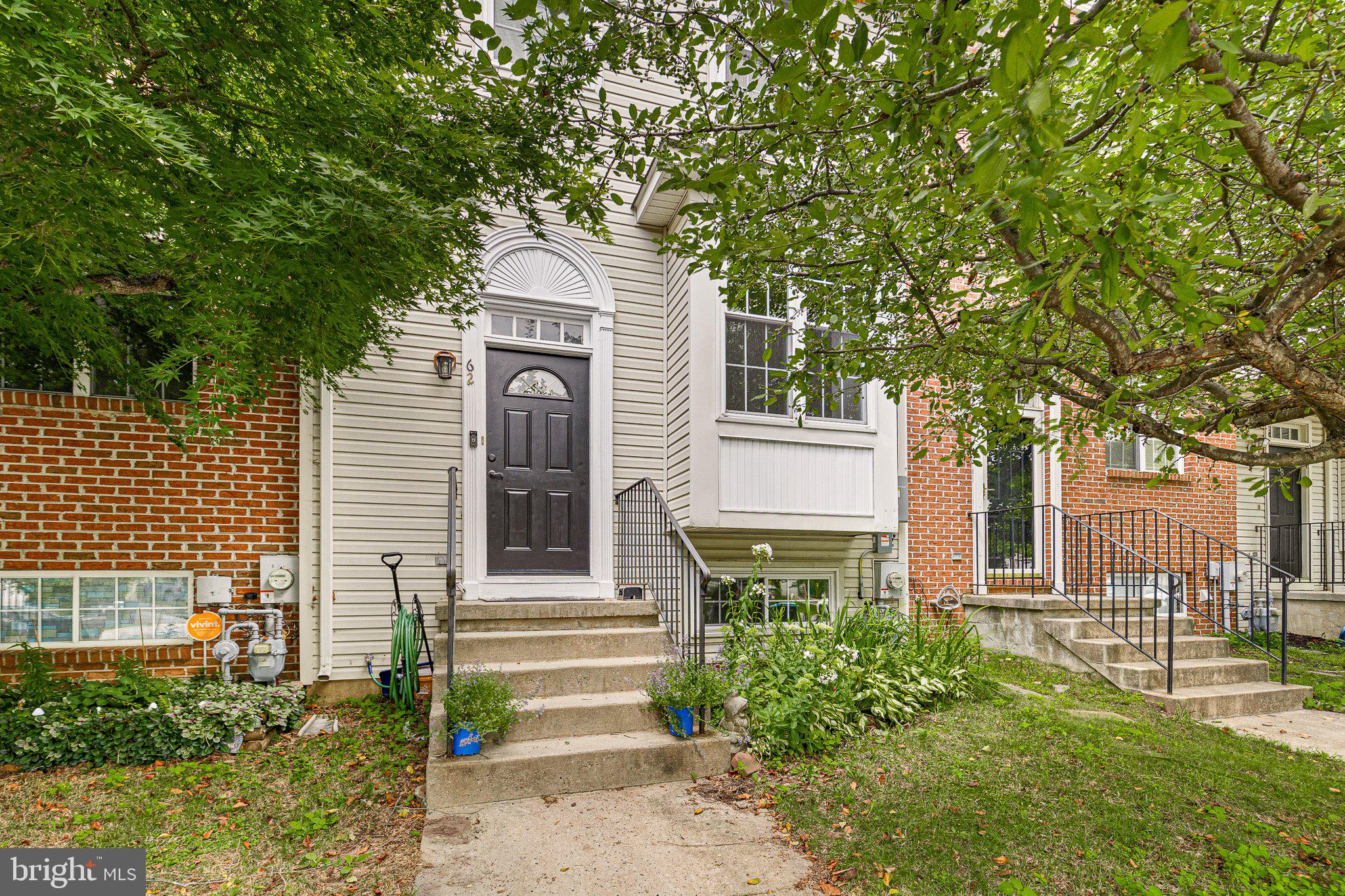 62 WHITETAIL WAY