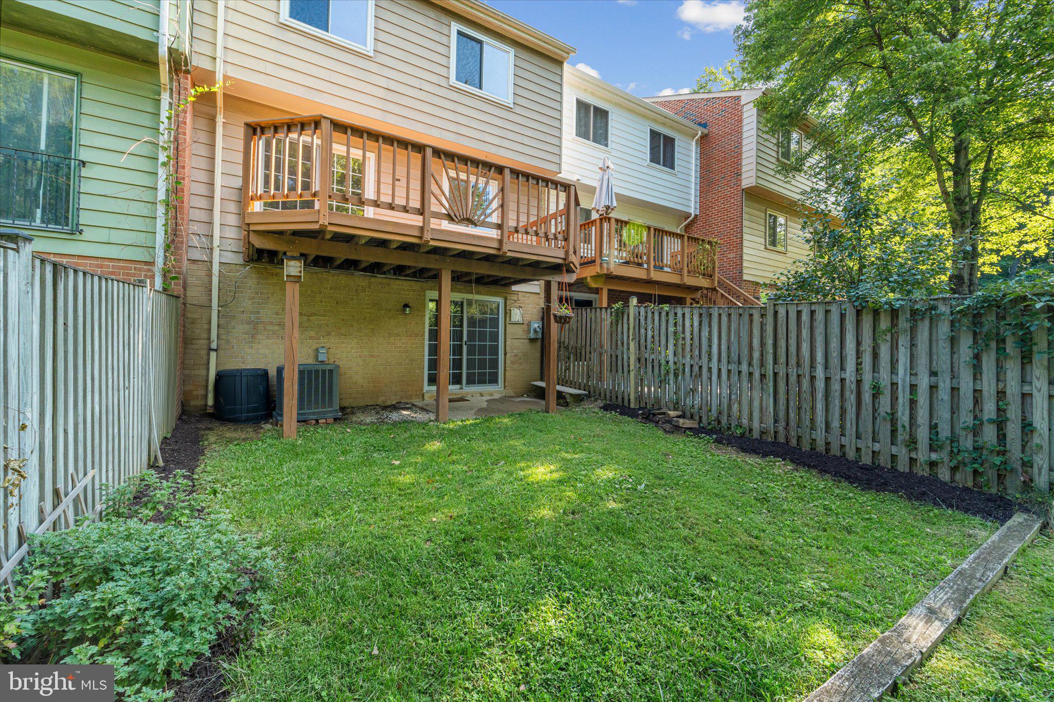 BURKE STATION SQUARE - Residential Lease