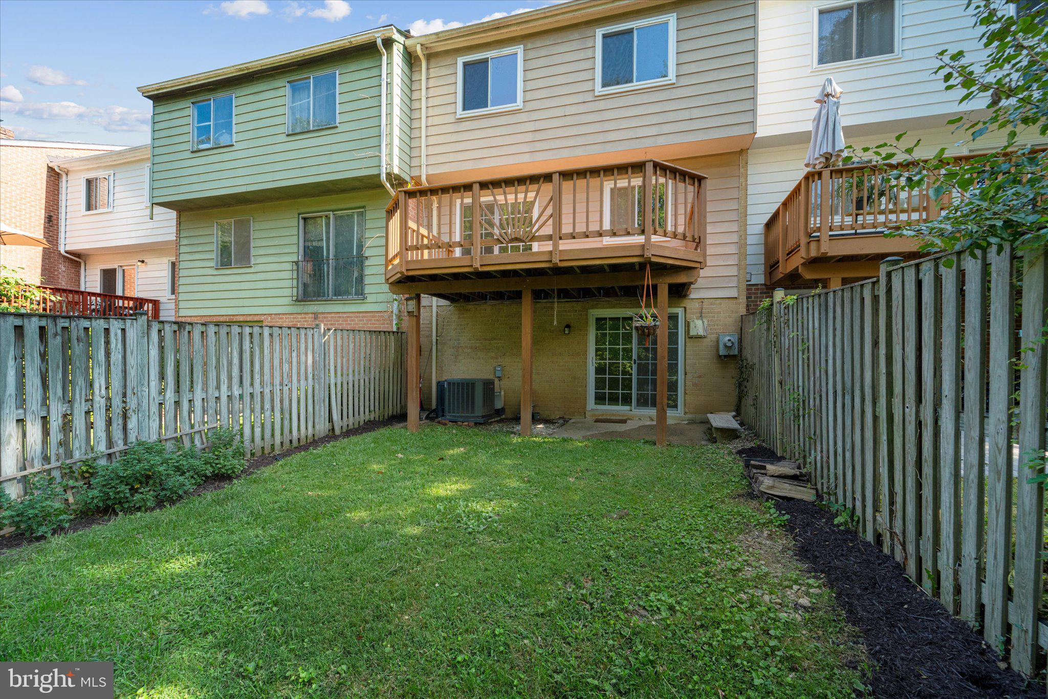 BURKE STATION SQUARE - Residential Lease