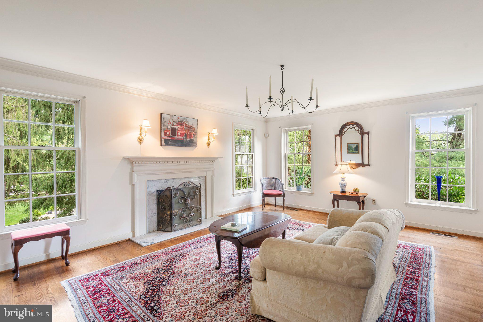 850 SPRINGBANK LANE