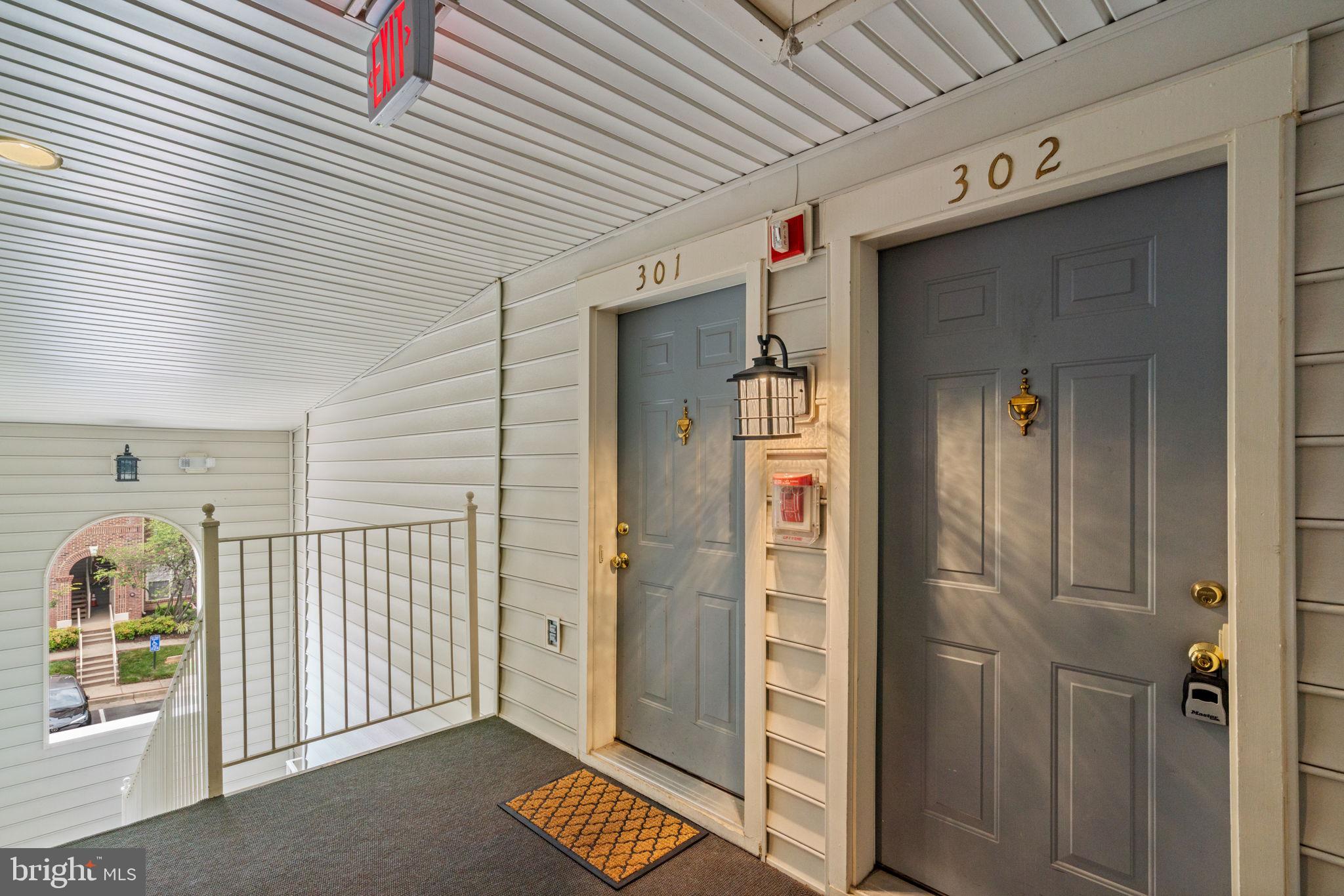 4105 OXFORD LANE 302