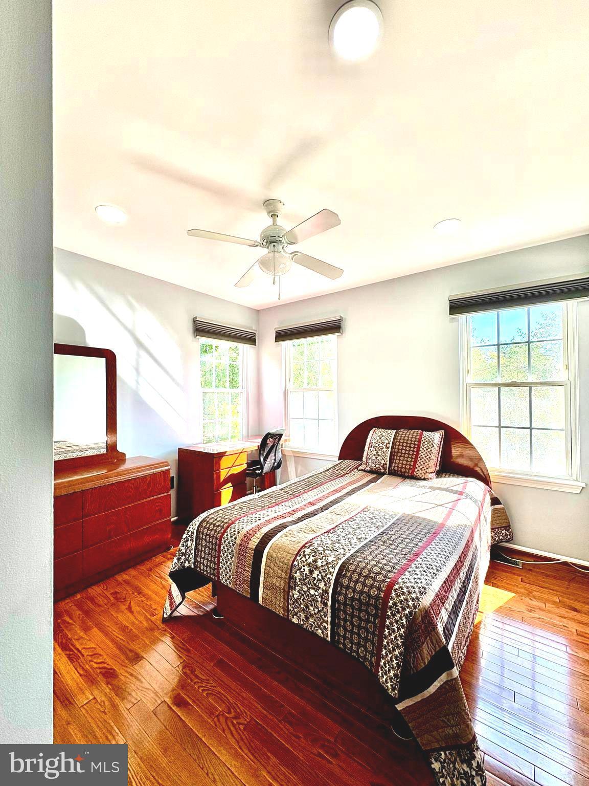 TOWNES OF GLOUCESTER - Residential