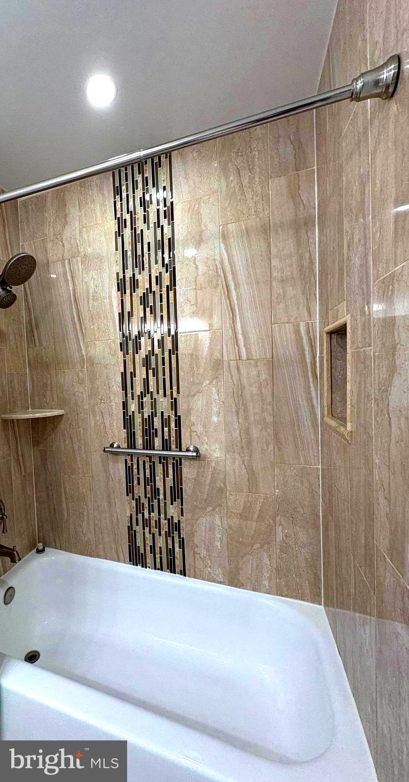 TOWNES OF GLOUCESTER - Residential