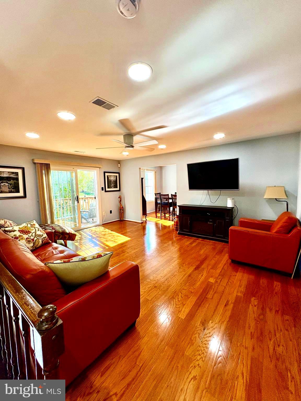 TOWNES OF GLOUCESTER - Residential