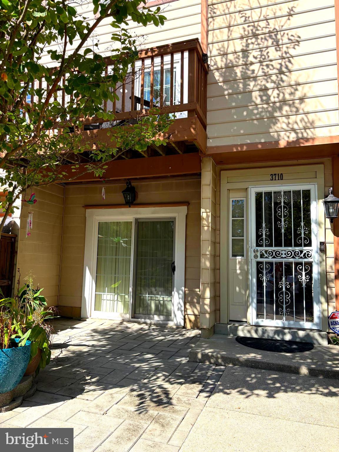 3710 AMSTERDAM TERRACE 7-74