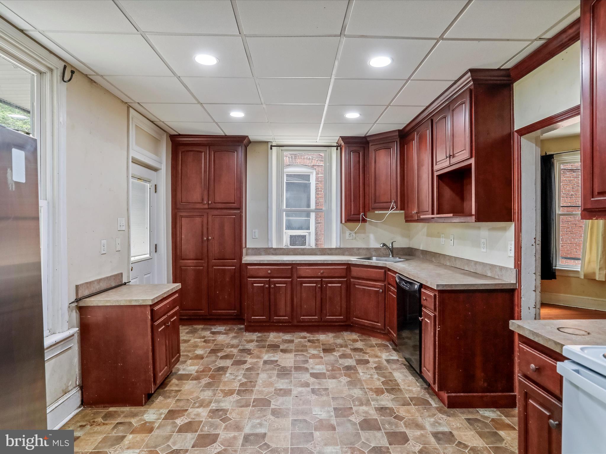 HAGERSTOWN - Residential