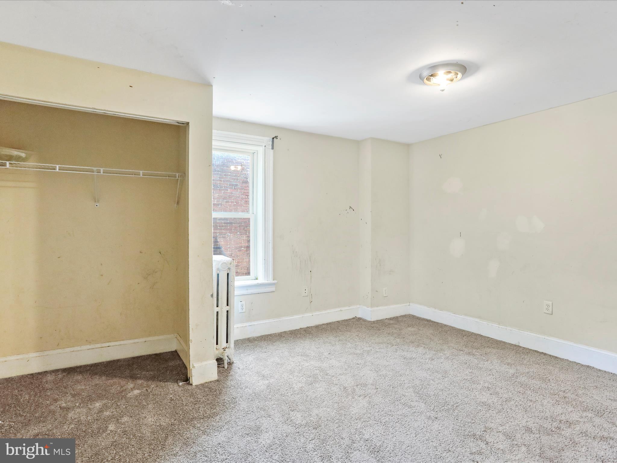 HAGERSTOWN - Residential