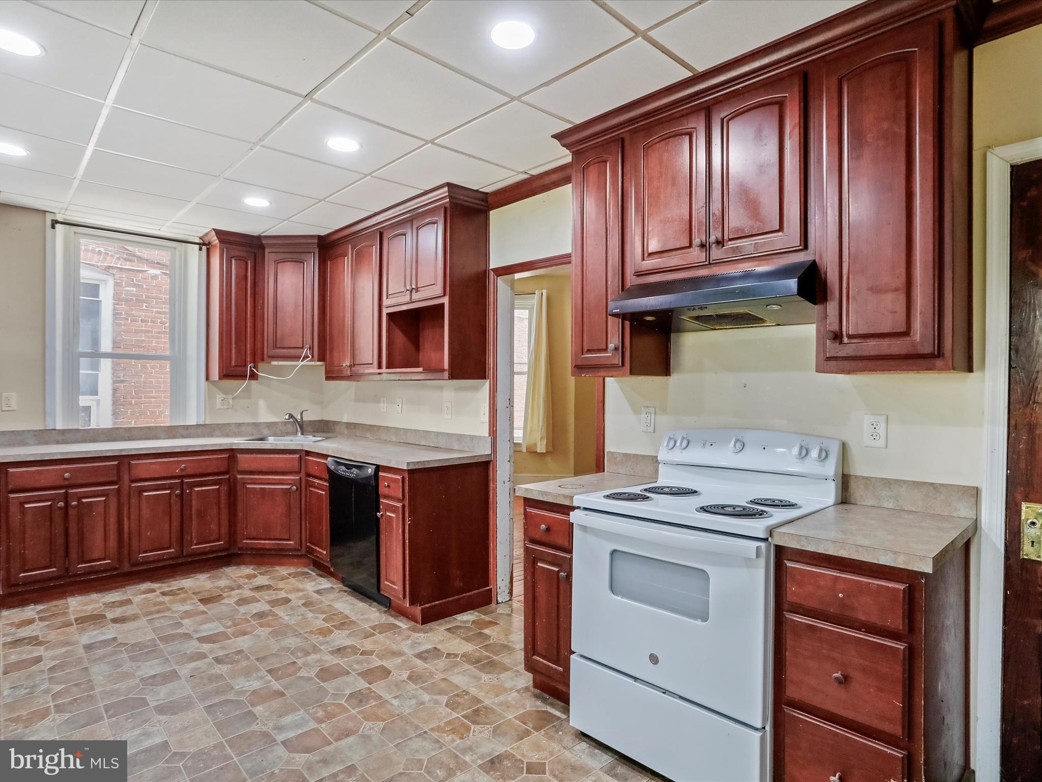 HAGERSTOWN - Residential