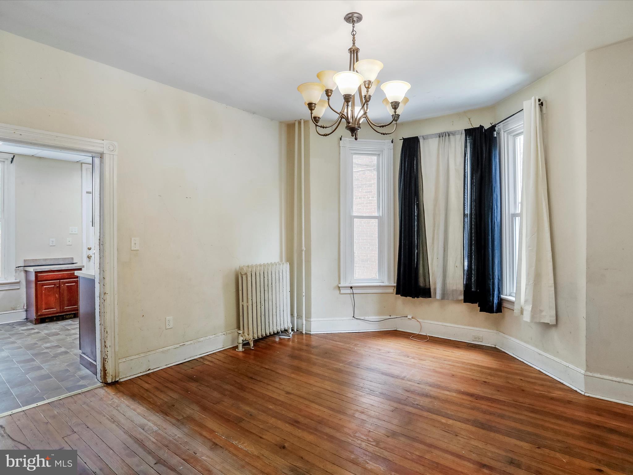 HAGERSTOWN - Residential