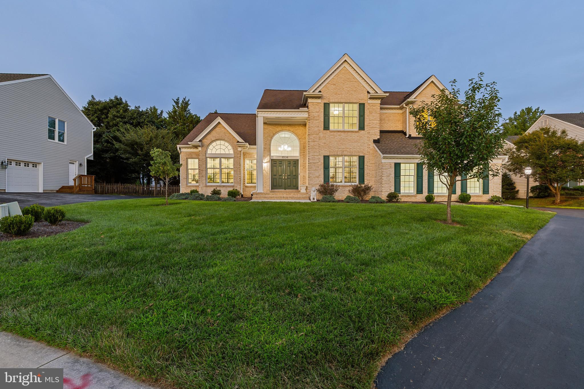 8504 SOUTHFIELDS CIRCLE