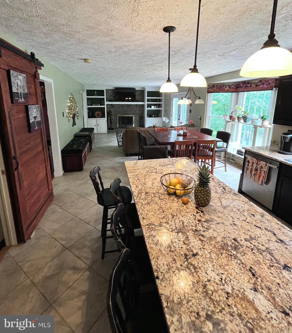 17 BISCAY COURT