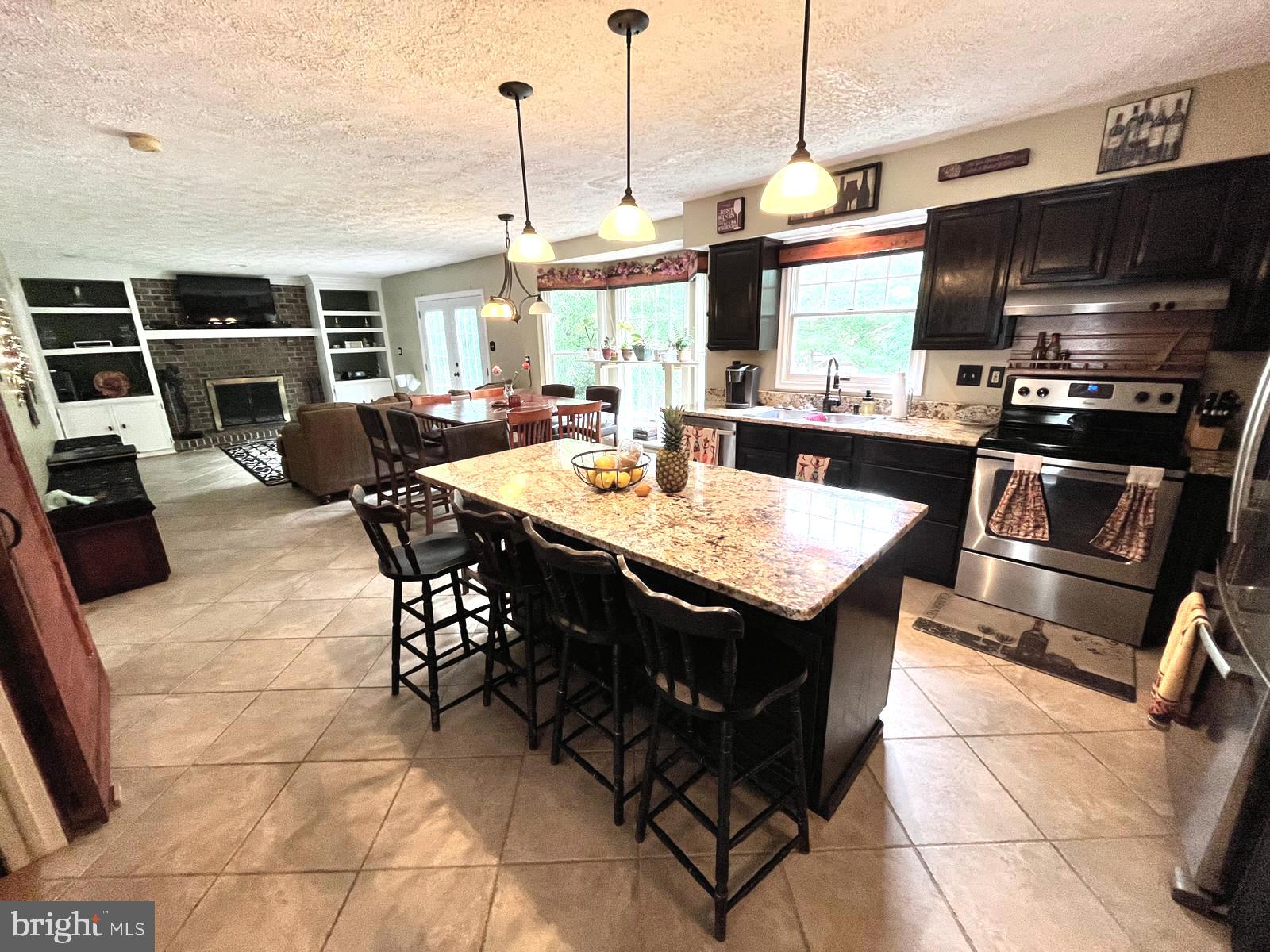 17 BISCAY COURT