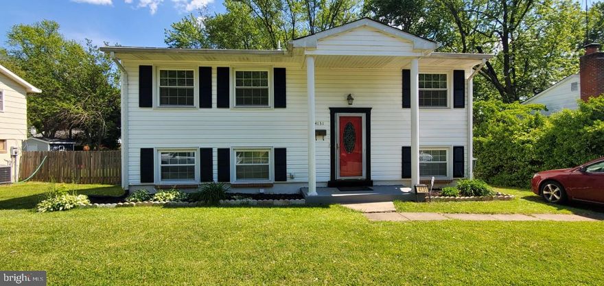 Fabulous updated home. 4 bedrooms 2 baths.  Updated kitchen, New HVAC and ductwork in 2020. Newer roof, newer furnace.  Beautiful flat, fully fenced backyard. With a large storage shed. Lovey patio off lower level family room.  Convenient location. close to 95, Prince William Pwy, 123, Potomac Mills. NO HOA.  Come make this house your Home! No showing Monday