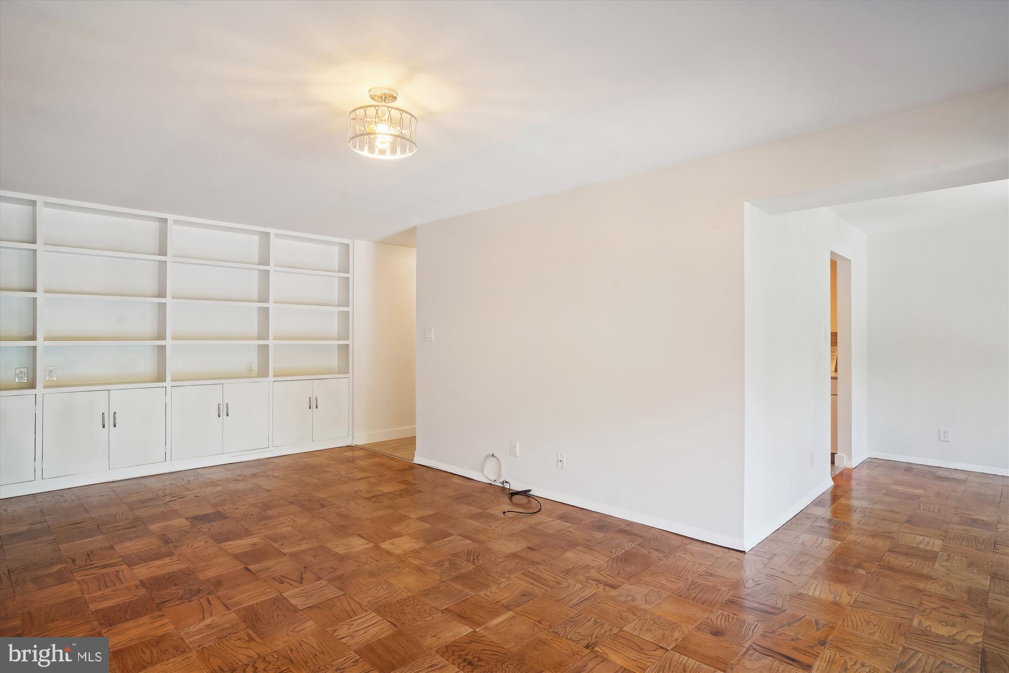 GEORGETOWN VILLAGE - Residential