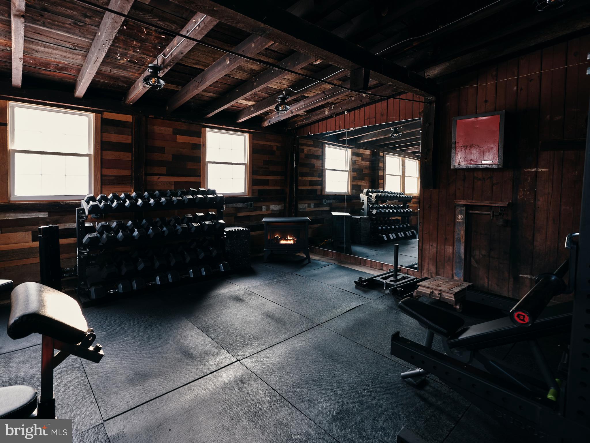 20 ACRE WOODS - Farm