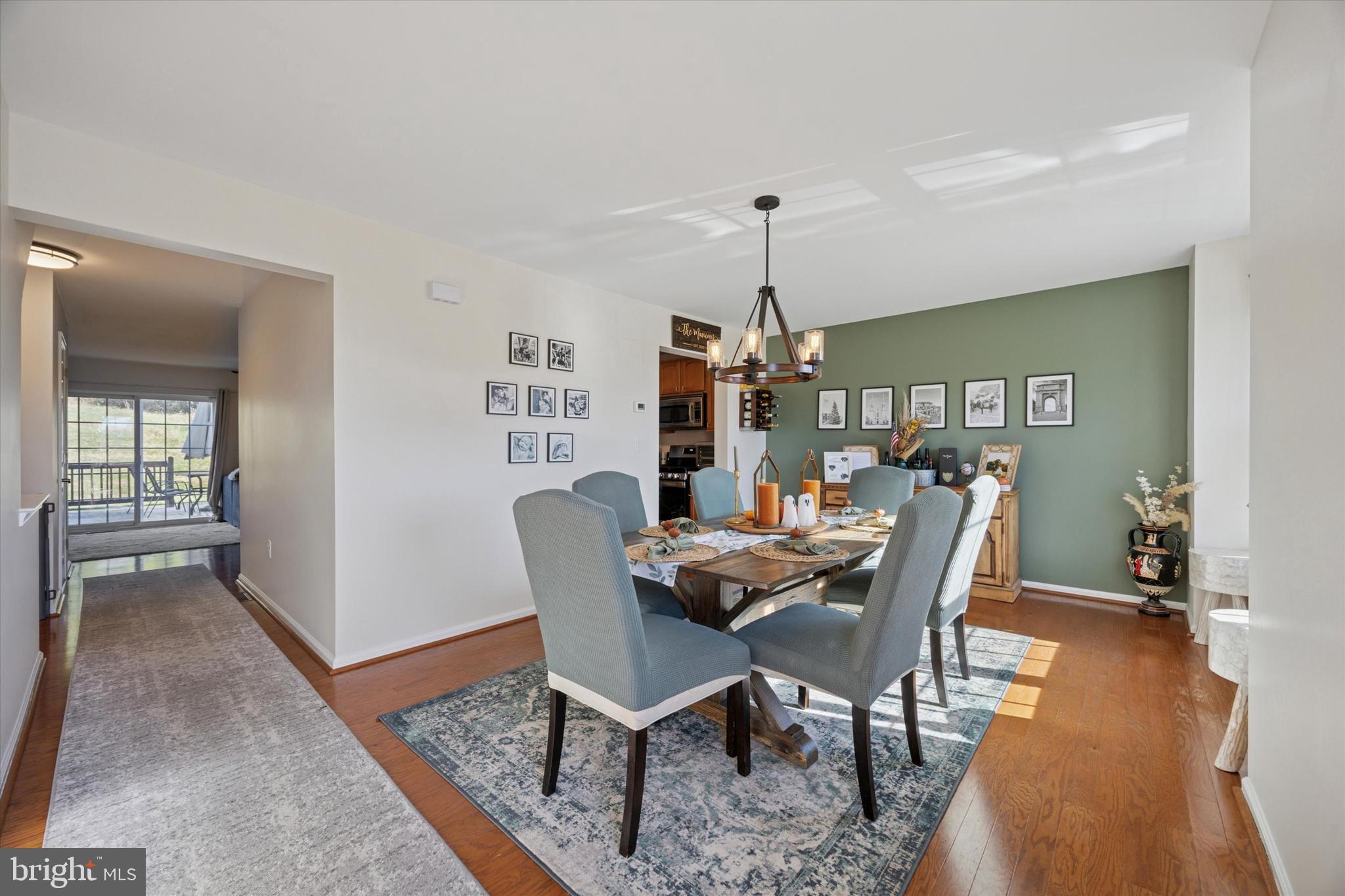 1017 BALLEY DRIVE
