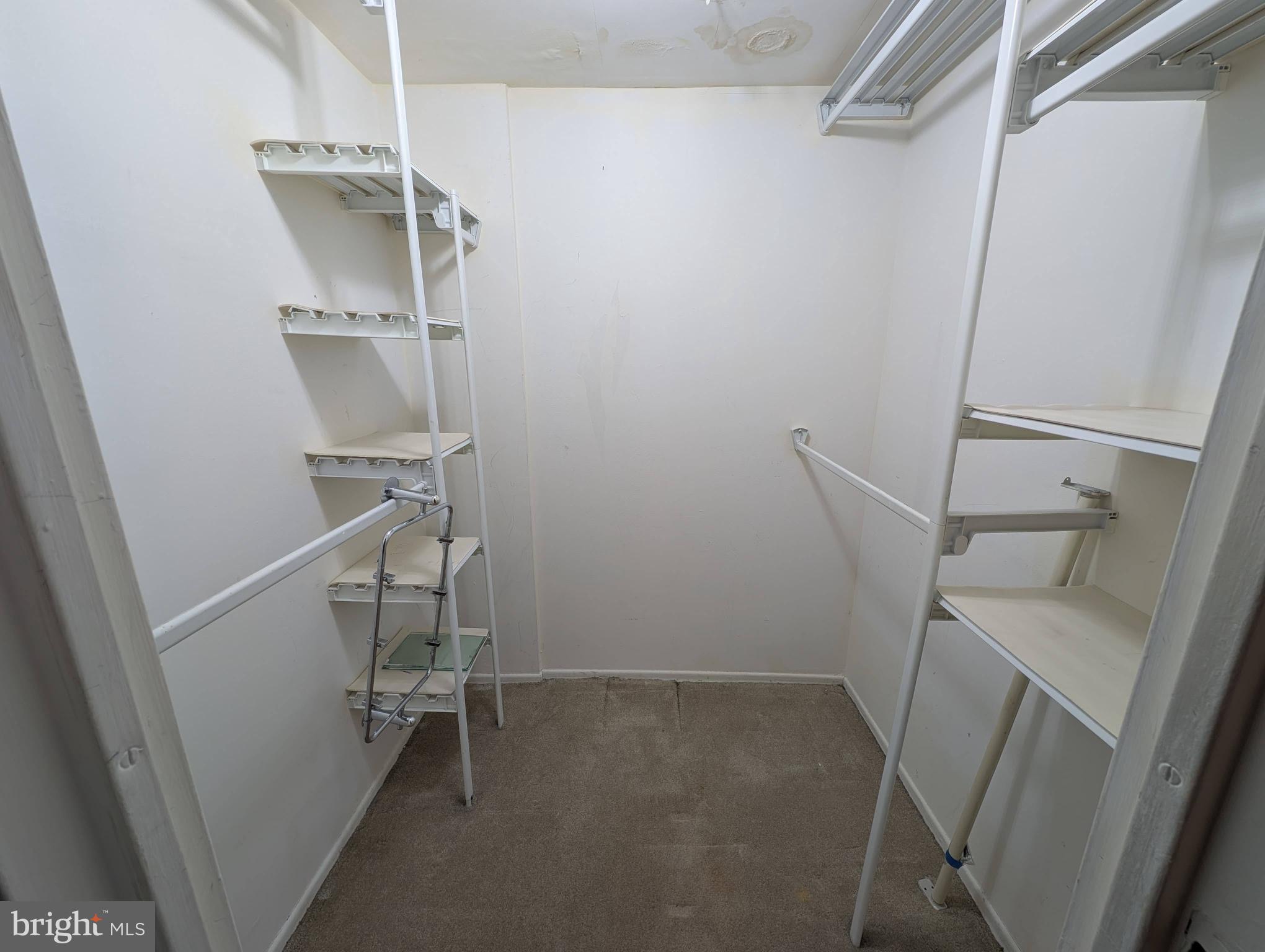 BEAVER HILL - Residential