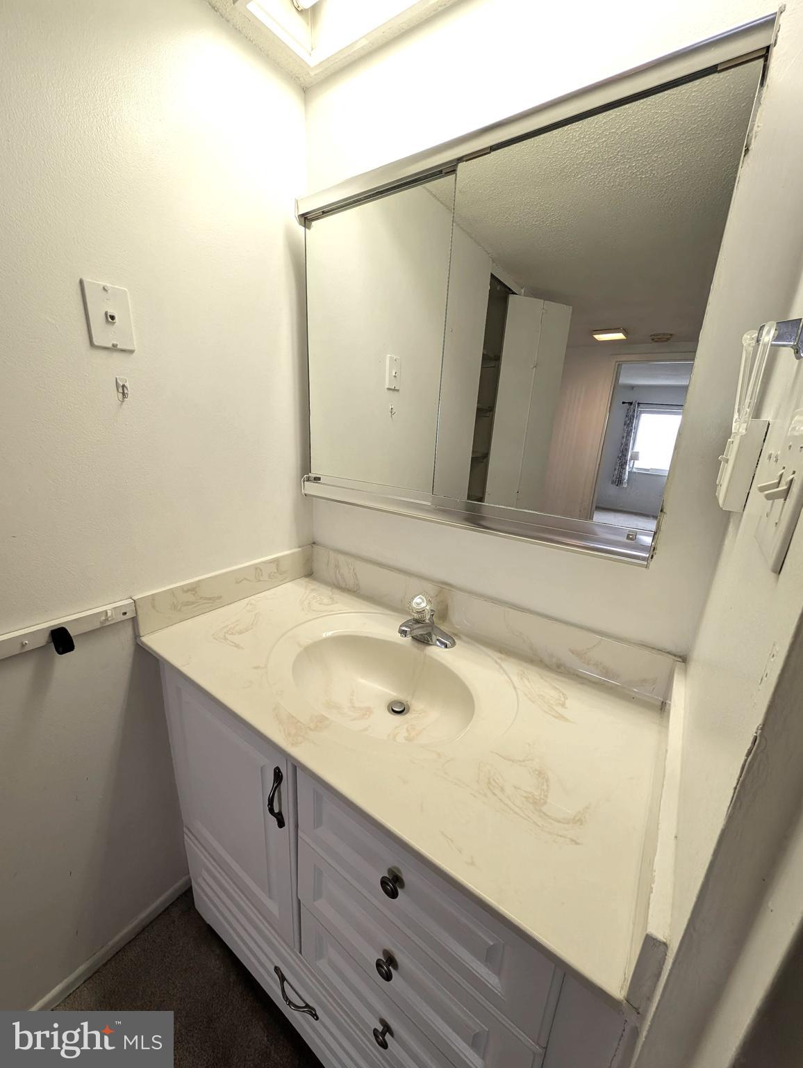 BEAVER HILL - Residential