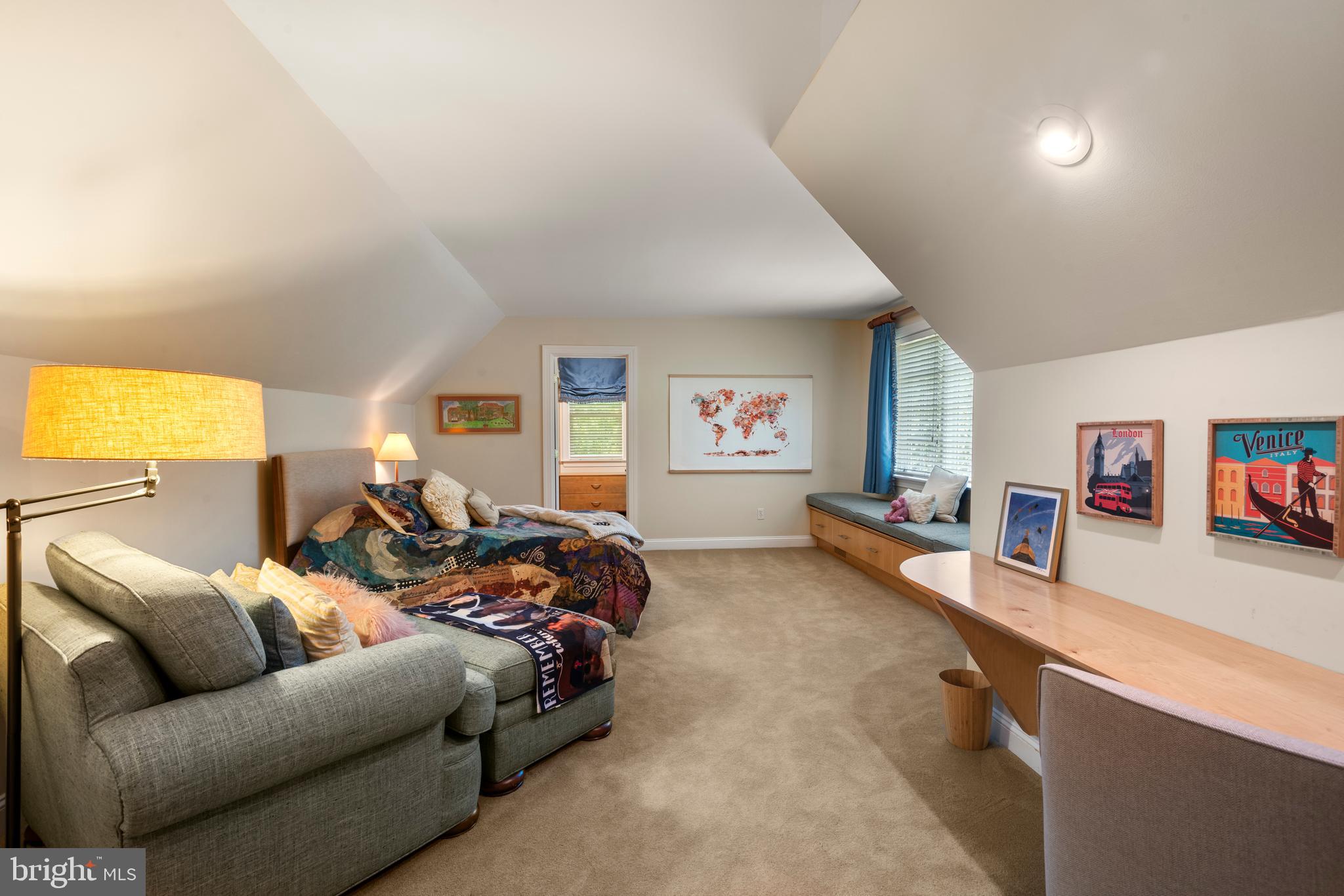 ROSSMORE - Residential