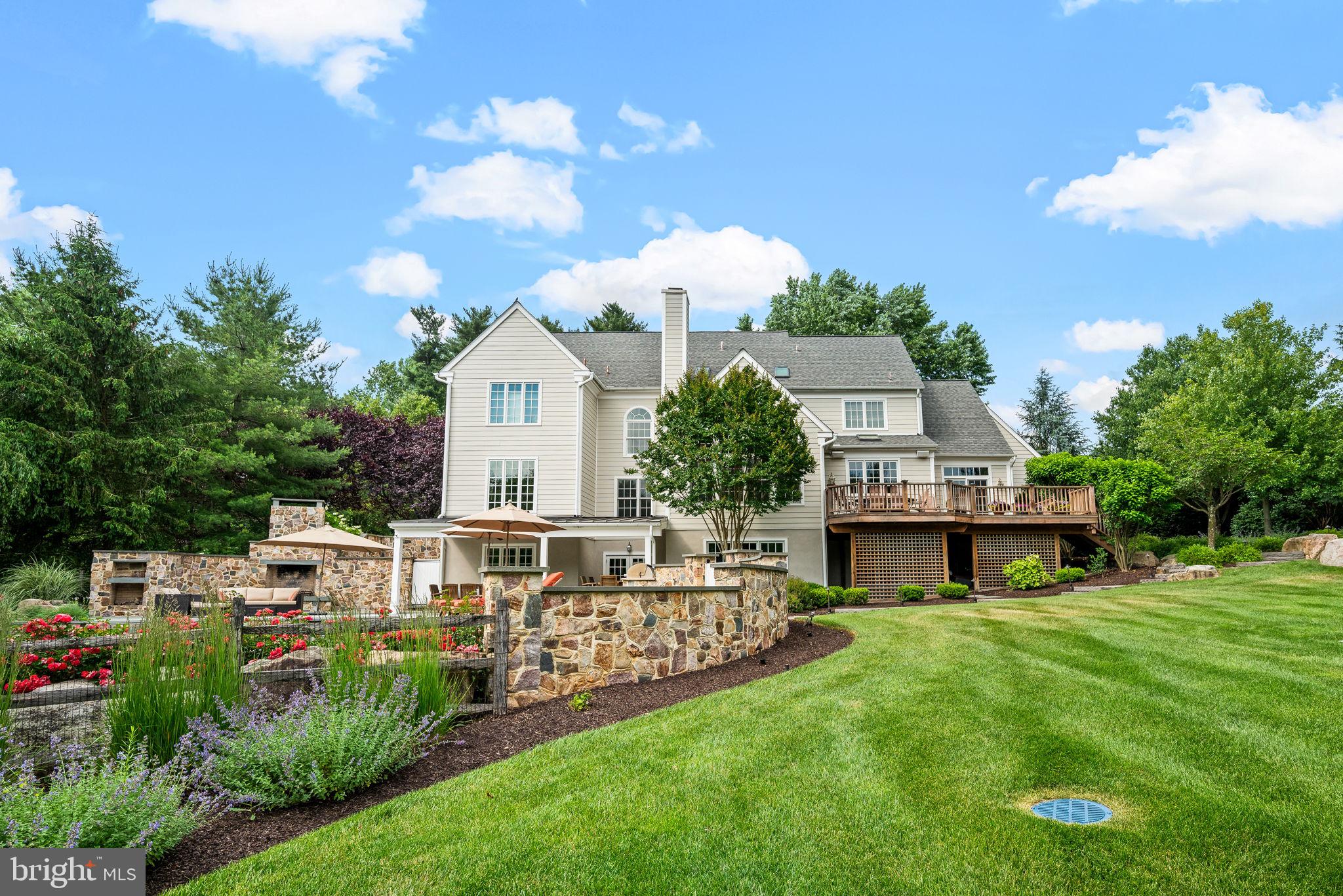 ROSSMORE - Residential