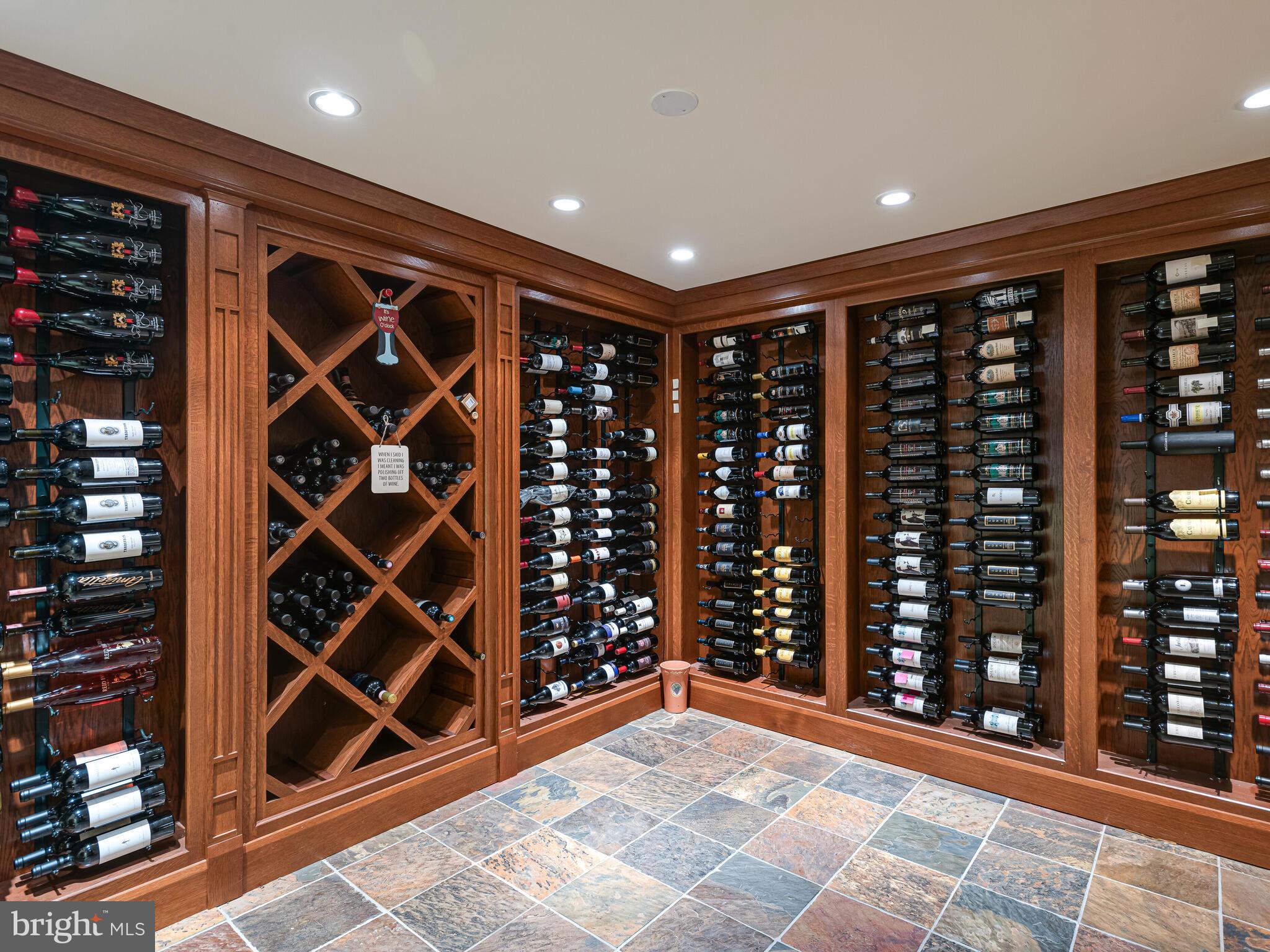 ROSSMORE - Residential