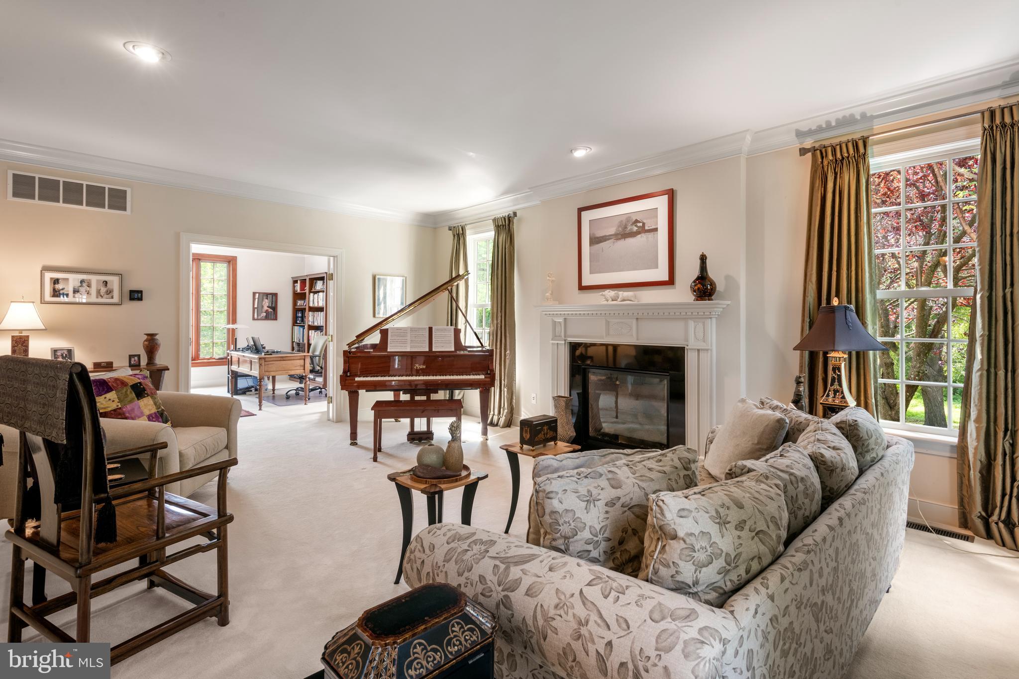 ROSSMORE - Residential