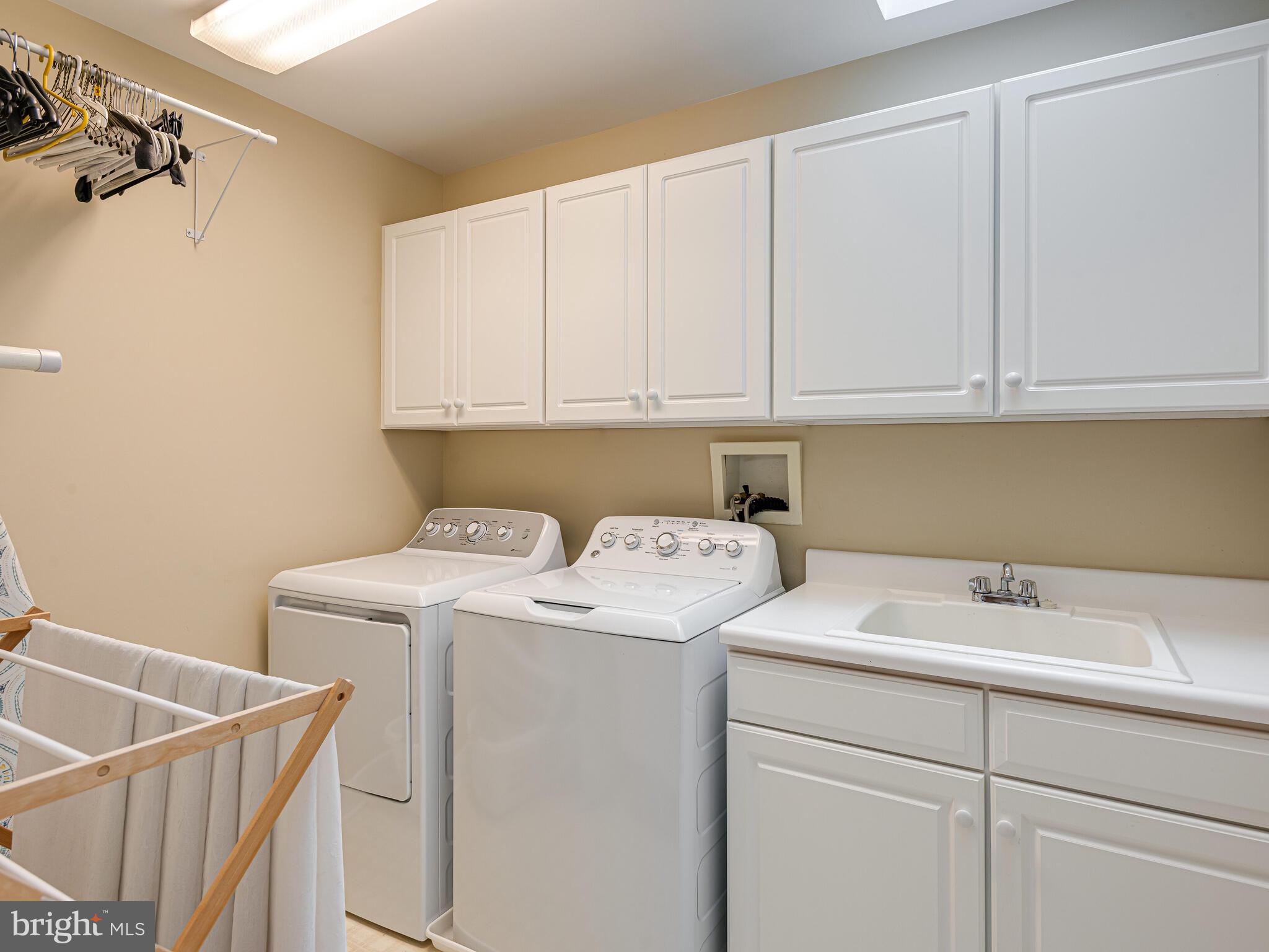 ROSSMORE - Residential