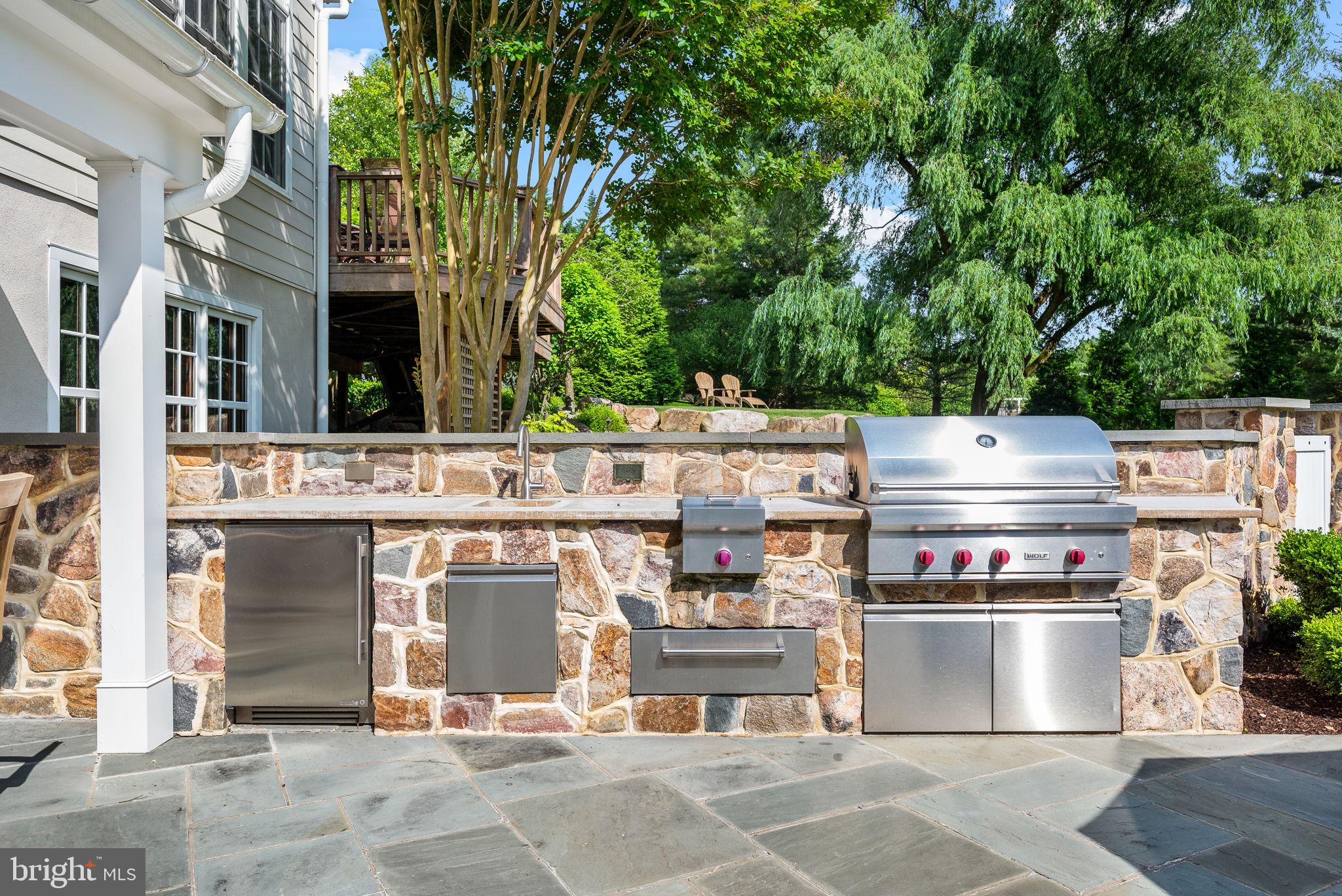 ROSSMORE - Residential