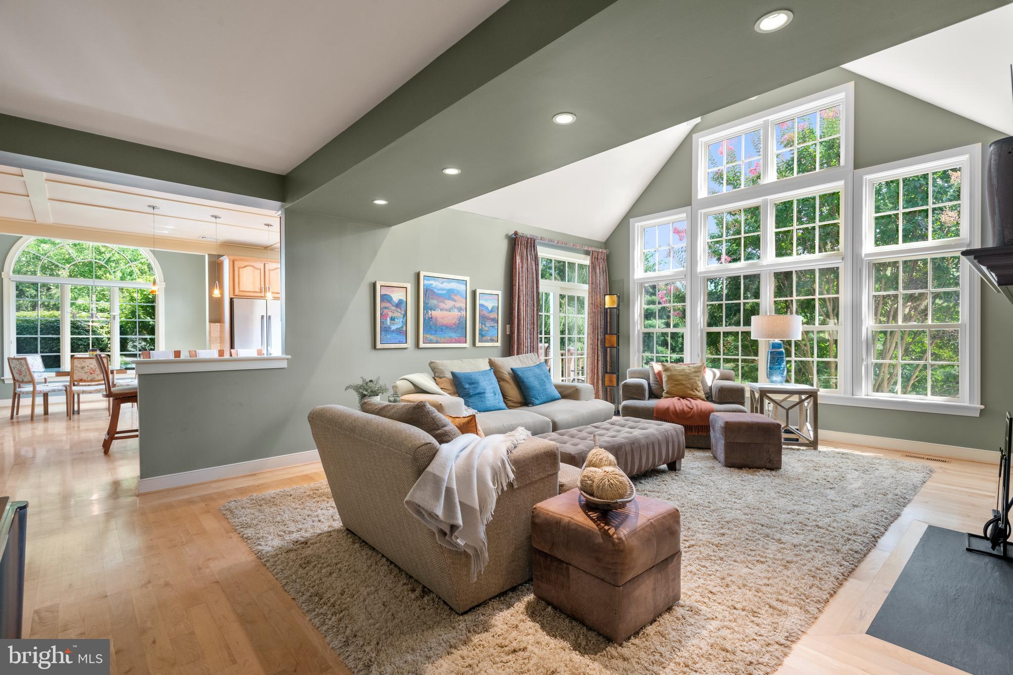 ROSSMORE - Residential