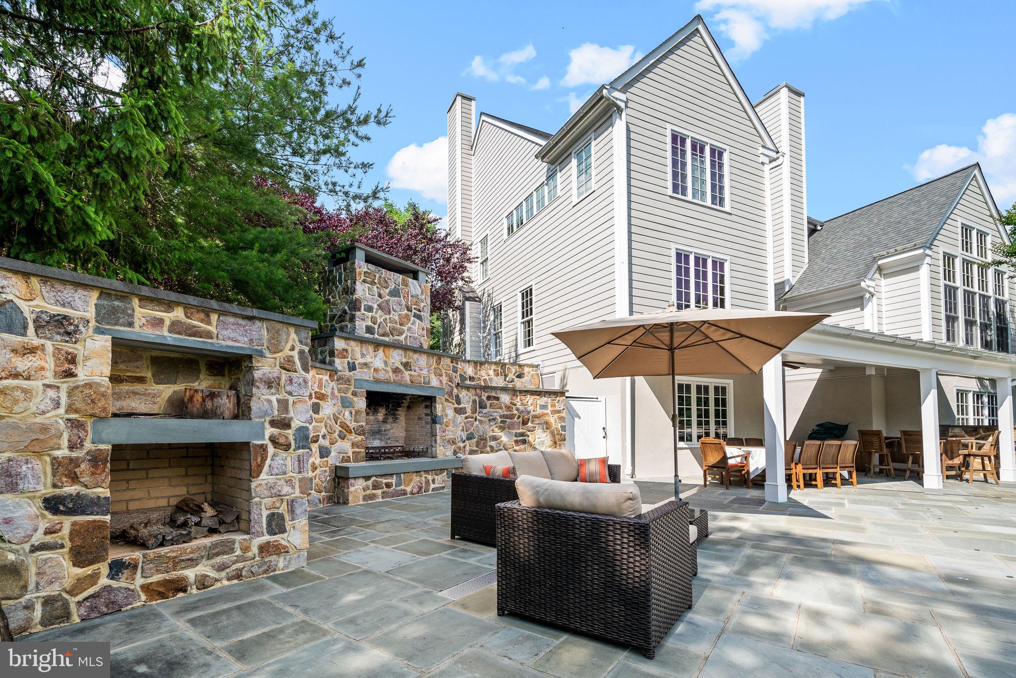 ROSSMORE - Residential