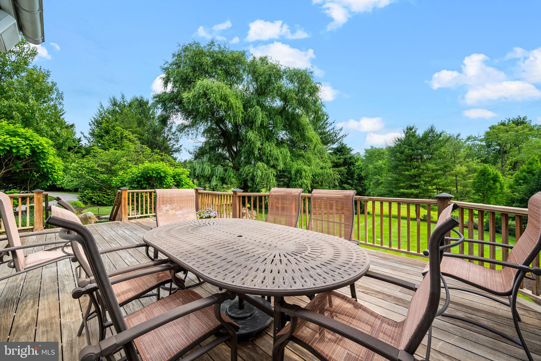 ROSSMORE - Residential