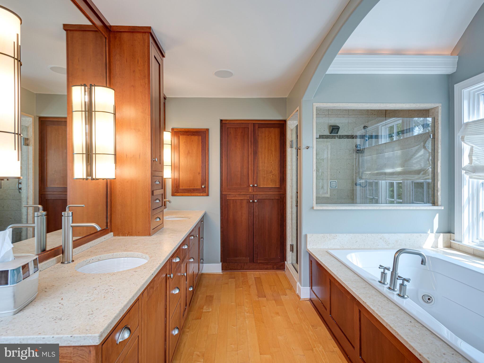 ROSSMORE - Residential