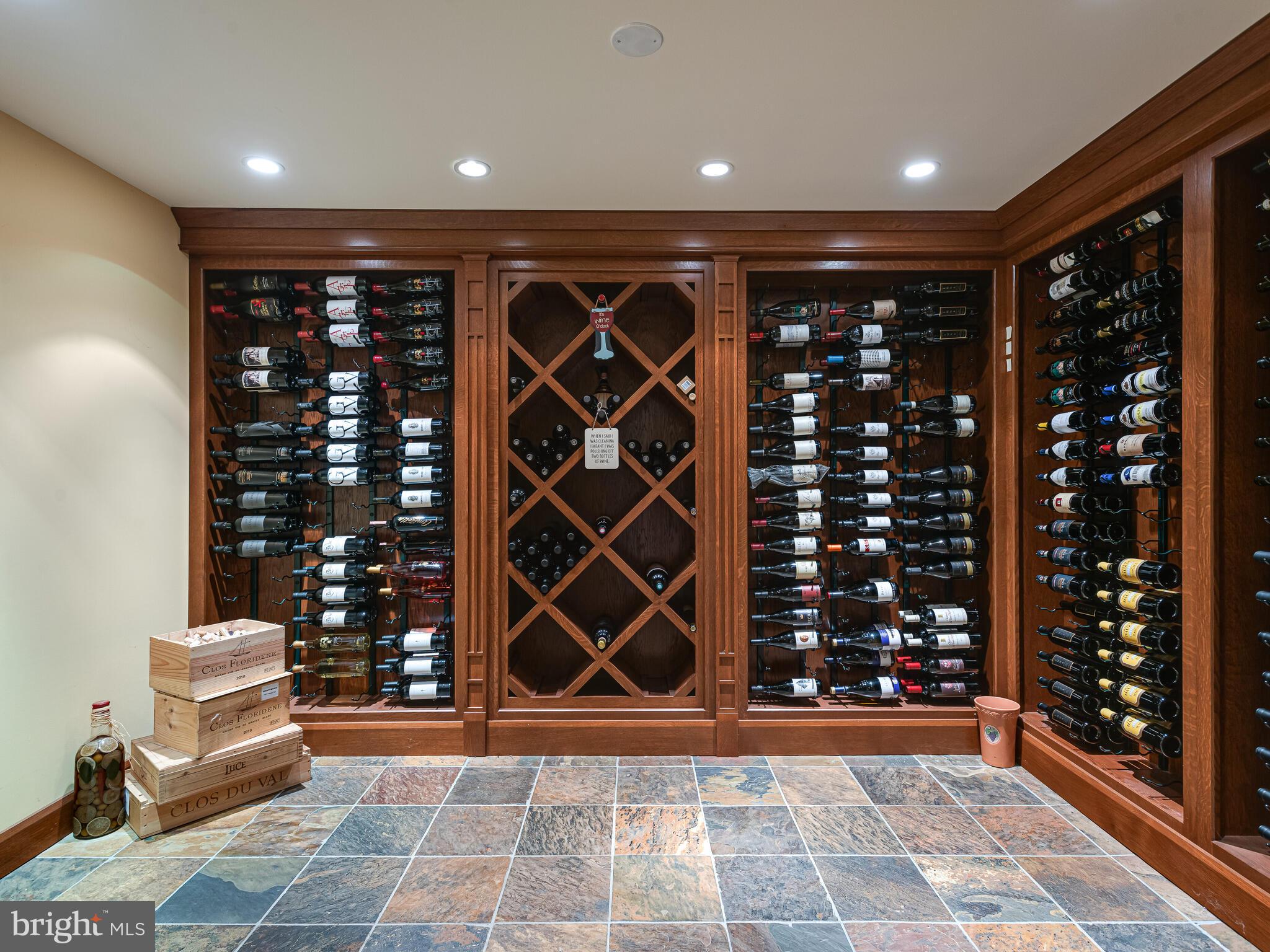 ROSSMORE - Residential