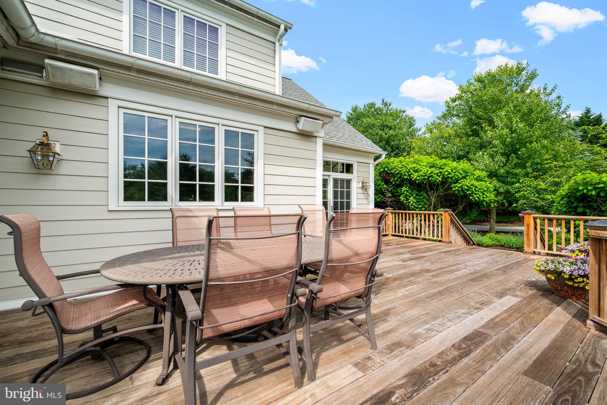 ROSSMORE - Residential