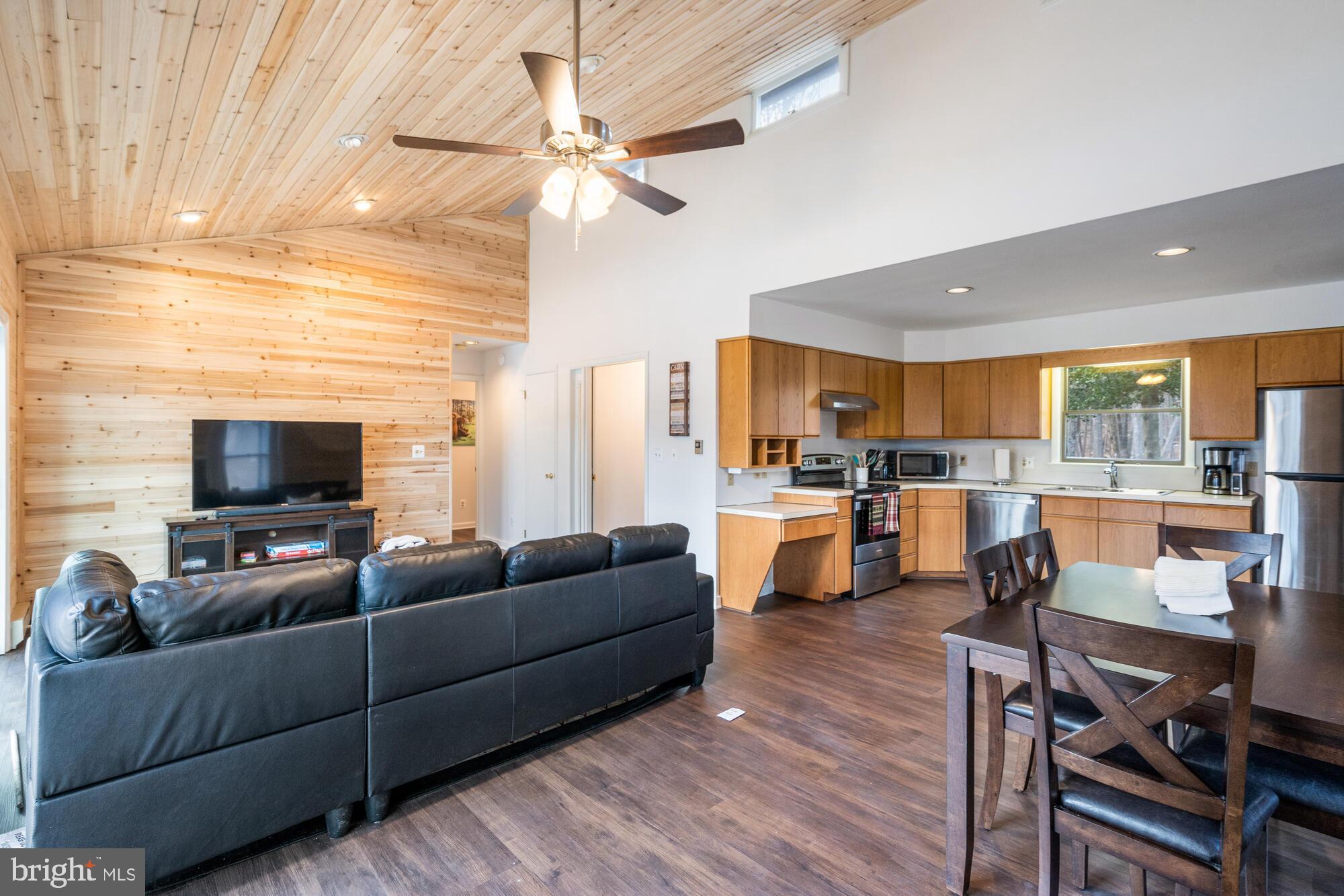 COOLFONT MOUNTAINSIDE - Residential