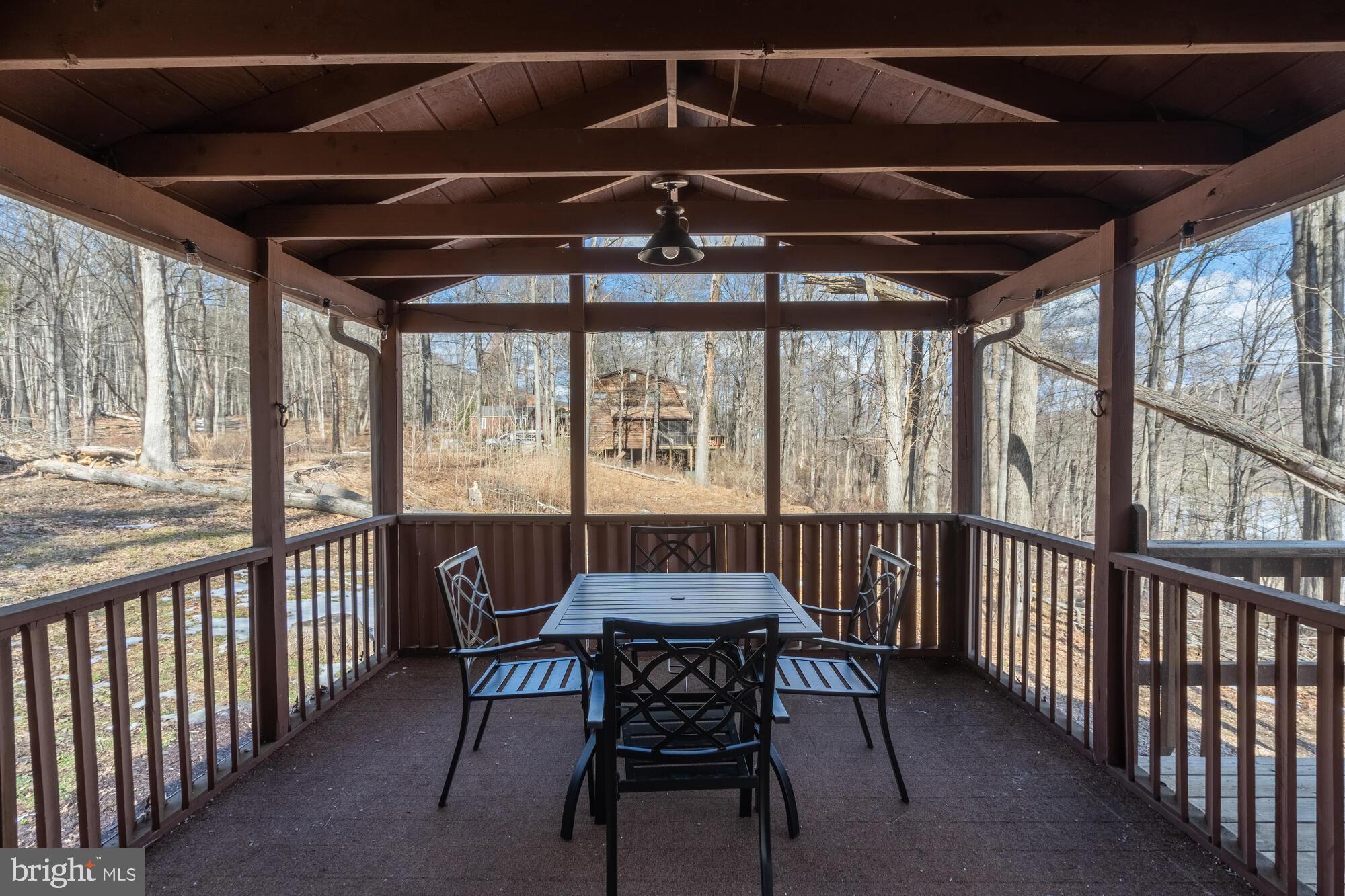 COOLFONT MOUNTAINSIDE - Residential