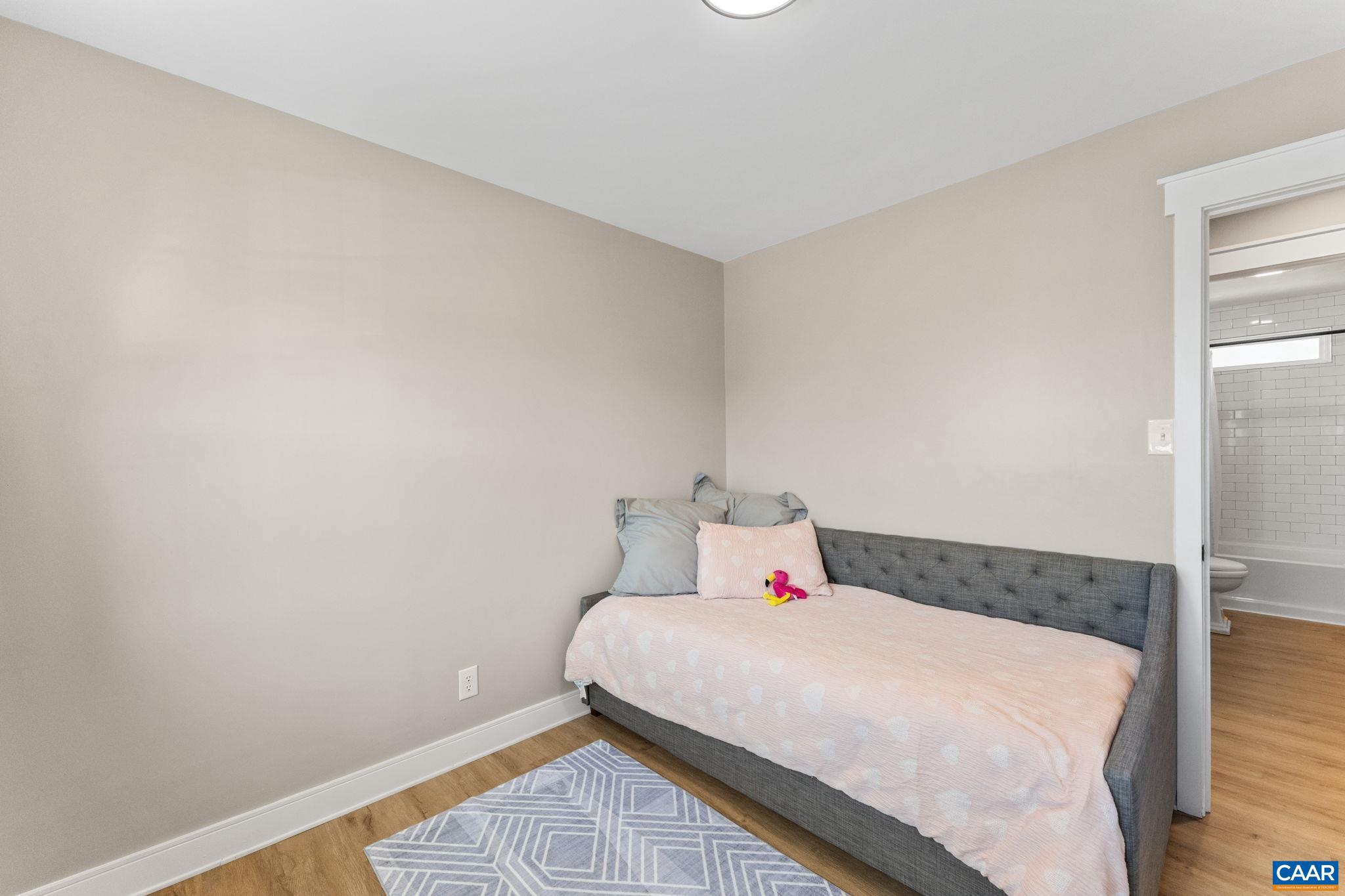 BELMONT - Residential