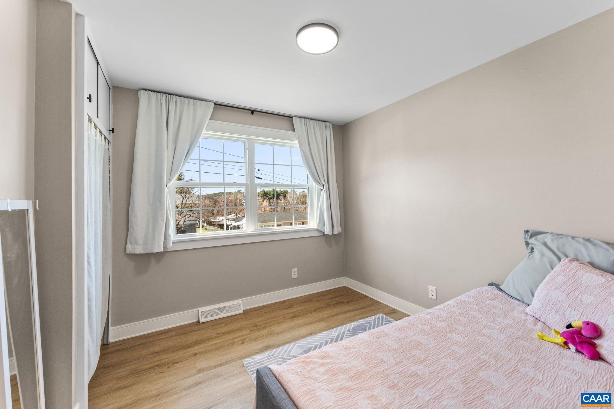 BELMONT - Residential