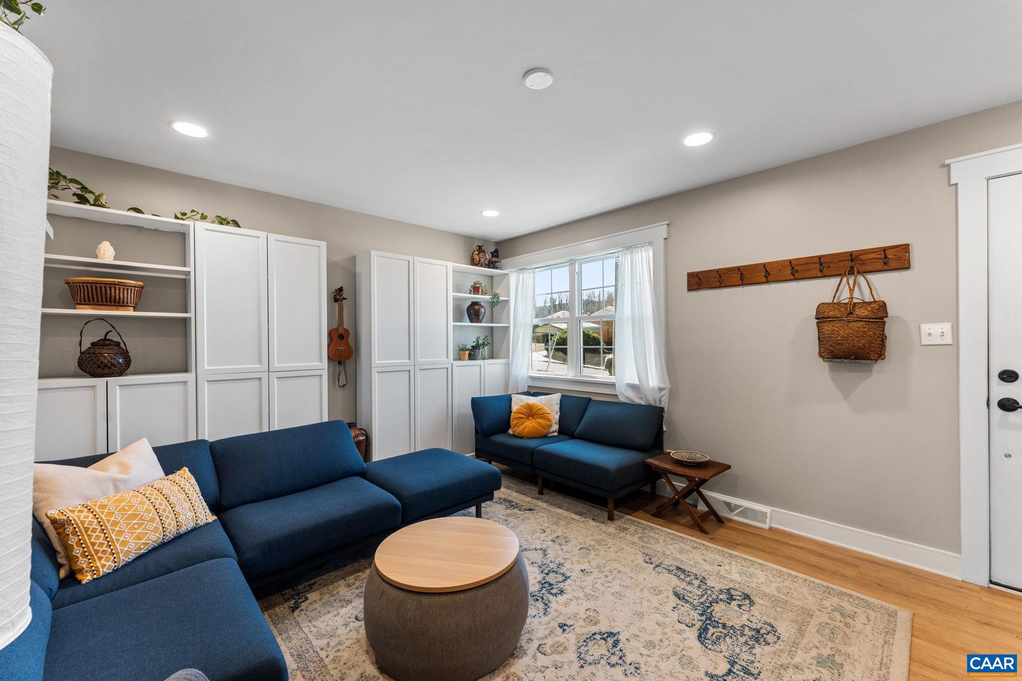 BELMONT - Residential