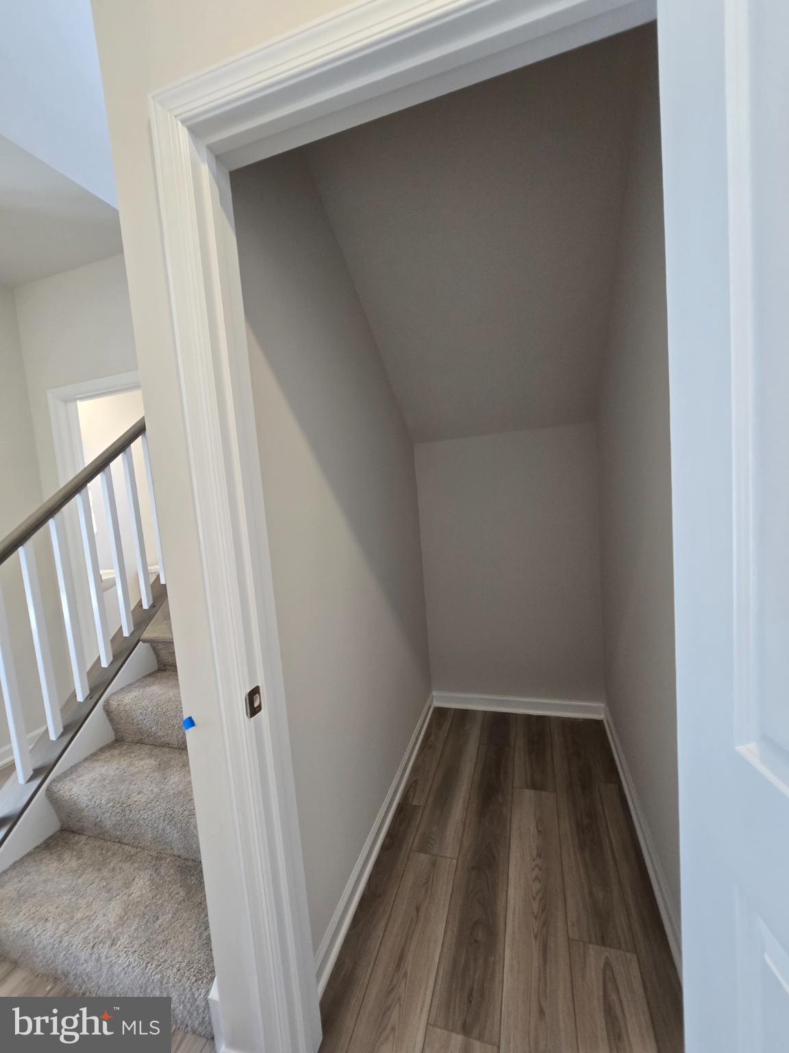 RED CLOVER MEADOWS - Residential Lease